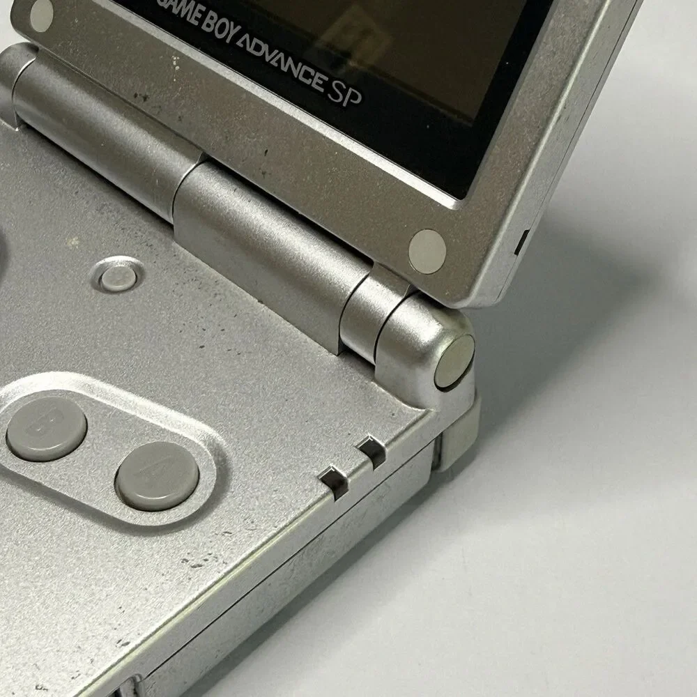 Nintendo Game Boy Advance SP Silver Console Bundle | Charger + Texas Hold ‘Em
